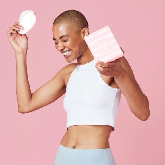 reusable make-up removers of 100% recycled material-Oprah’s fav things 2022-NWT - Picture 3 of 16